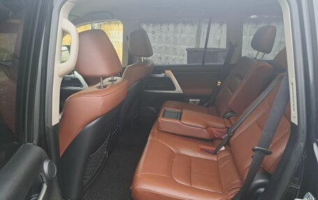 Toyota Land Cruiser 200, 2016 год, 4 800 000 рублей, 9 фотография