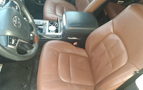 Toyota Land Cruiser 200, 2016 год, 4 800 000 рублей, 7 фотография