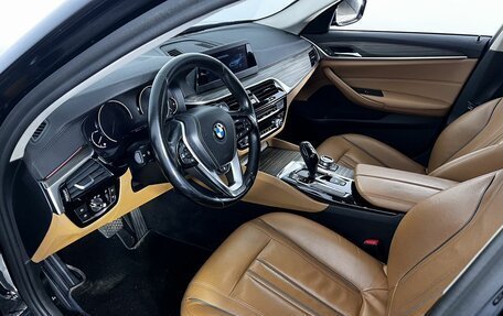 BMW 5 серия, 2017 год, 2 350 000 рублей, 9 фотография