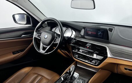 BMW 5 серия, 2017 год, 2 350 000 рублей, 13 фотография