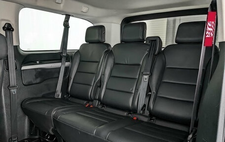 Opel Zafira Life I, 2021 год, 3 800 000 рублей, 18 фотография