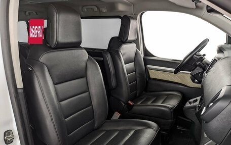 Opel Zafira Life I, 2021 год, 3 800 000 рублей, 23 фотография