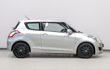 Suzuki Swift IV, 2011 год, 825 000 рублей, 4 фотография