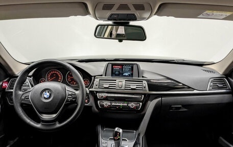 BMW 3 серия, 2018 год, 2 990 000 рублей, 14 фотография