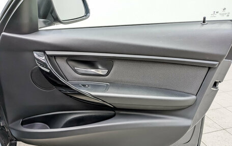 BMW 3 серия, 2018 год, 2 990 000 рублей, 23 фотография