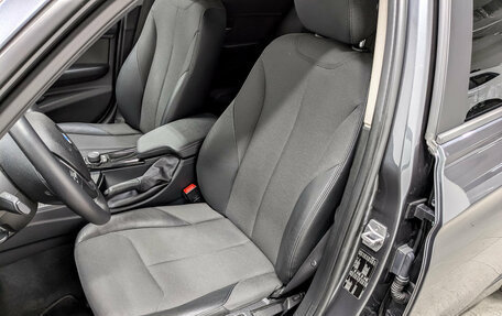 BMW 3 серия, 2018 год, 2 990 000 рублей, 20 фотография