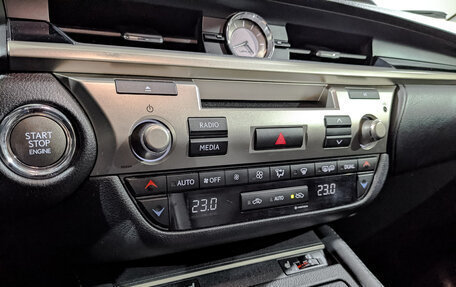 Lexus ES VII, 2018 год, 2 999 000 рублей, 21 фотография