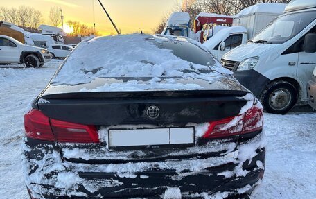 BMW 5 серия, 2018 год, 2 400 000 рублей, 17 фотография