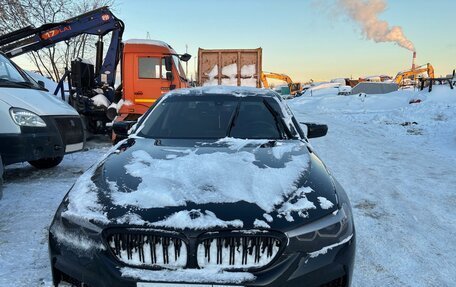 BMW 5 серия, 2018 год, 2 400 000 рублей, 18 фотография