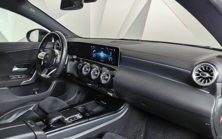 Mercedes-Benz CLA, 2019 год, 2 997 000 рублей, 13 фотография