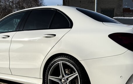 Mercedes-Benz C-Класс, 2017 год, 2 000 000 рублей, 13 фотография