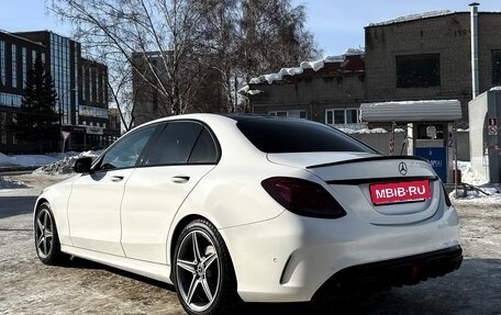 Mercedes-Benz C-Класс, 2017 год, 2 000 000 рублей, 21 фотография