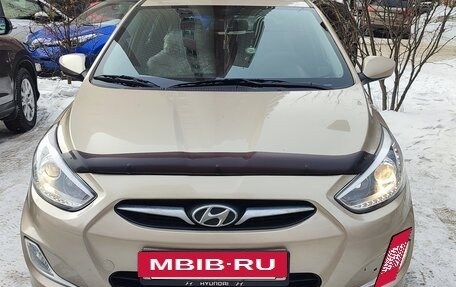 Hyundai Solaris II рестайлинг, 2014 год, 960 000 рублей, 2 фотография