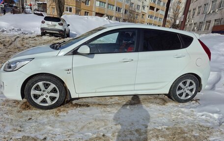 Hyundai Solaris II рестайлинг, 2014 год, 1 100 000 рублей, 12 фотография