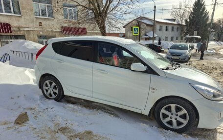 Hyundai Solaris II рестайлинг, 2014 год, 1 100 000 рублей, 14 фотография