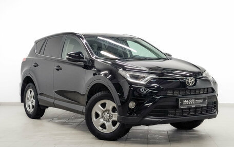 Toyota RAV4, 2018 год, 2 420 000 рублей, 3 фотография