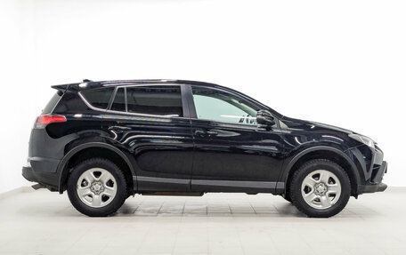 Toyota RAV4, 2018 год, 2 420 000 рублей, 4 фотография