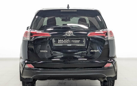 Toyota RAV4, 2018 год, 2 420 000 рублей, 6 фотография