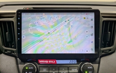 Toyota RAV4, 2018 год, 2 420 000 рублей, 17 фотография