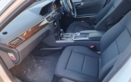 Mercedes-Benz E-Класс, 2010 год, 1 550 000 рублей, 14 фотография