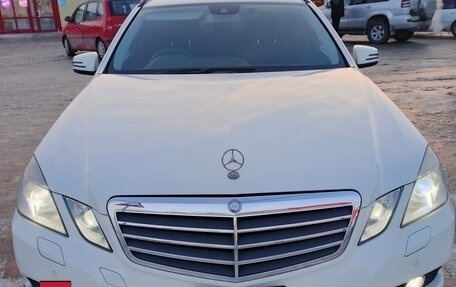 Mercedes-Benz E-Класс, 2010 год, 1 550 000 рублей, 4 фотография