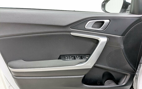 KIA XCeed I, 2021 год, 1 995 000 рублей, 19 фотография