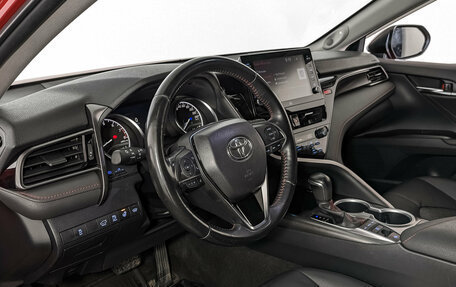 Toyota Camry, 2021 год, 4 100 000 рублей, 15 фотография