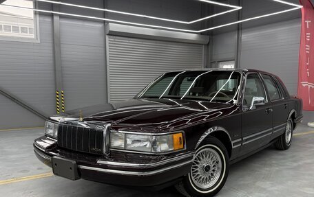 Lincoln Town Car II, 1991 год, 6 000 000 рублей, 11 фотография