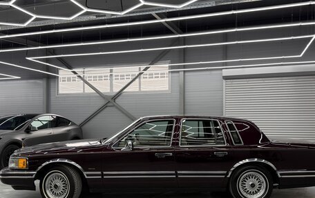 Lincoln Town Car II, 1991 год, 6 000 000 рублей, 9 фотография