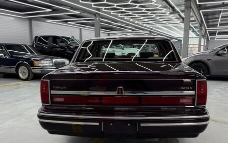 Lincoln Town Car II, 1991 год, 6 000 000 рублей, 6 фотография