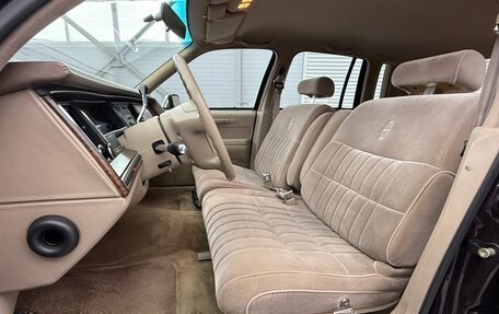 Lincoln Town Car II, 1991 год, 6 000 000 рублей, 20 фотография