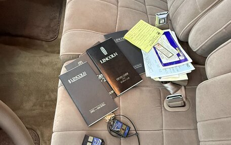 Lincoln Town Car II, 1991 год, 6 000 000 рублей, 38 фотография