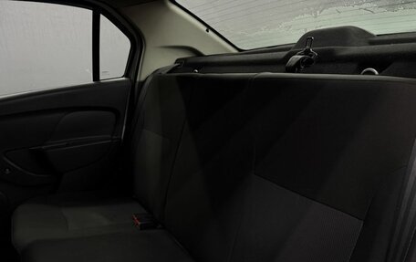 Renault Logan II, 2018 год, 359 900 рублей, 8 фотография