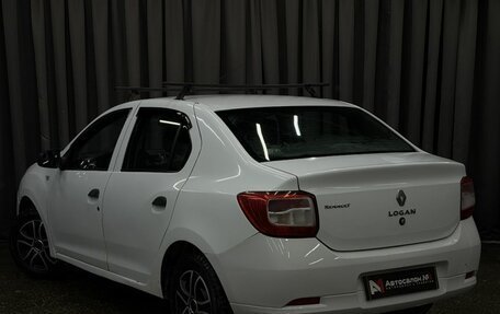 Renault Logan II, 2018 год, 359 900 рублей, 3 фотография