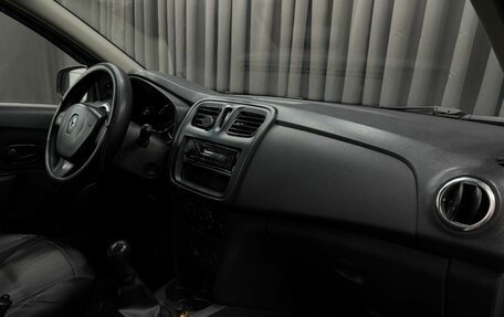 Renault Logan II, 2018 год, 359 900 рублей, 14 фотография