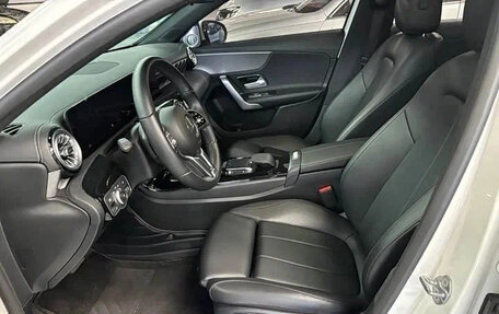 Mercedes-Benz A-Класс, 2023 год, 1 630 333 рублей, 8 фотография