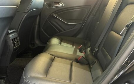 Mercedes-Benz GLA, 2017 год, 1 440 000 рублей, 14 фотография