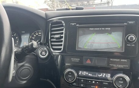 Mitsubishi Outlander III рестайлинг 3, 2012 год, 1 239 000 рублей, 12 фотография