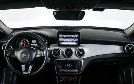 Mercedes-Benz GLA, 2018 год, 2 390 000 рублей, 17 фотография