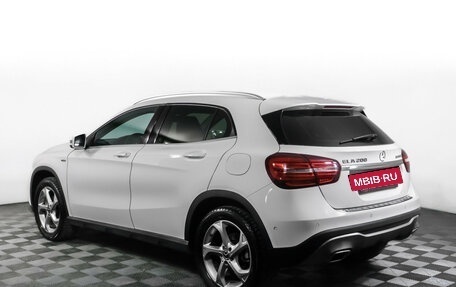 Mercedes-Benz GLA, 2018 год, 2 390 000 рублей, 7 фотография