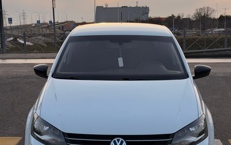 Volkswagen Polo VI (EU Market), 2017 год, 1 200 000 рублей, 2 фотография