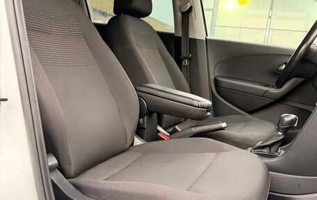 Volkswagen Polo VI (EU Market), 2017 год, 1 200 000 рублей, 28 фотография