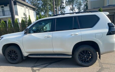 Toyota Land Cruiser Prado 150 рестайлинг 2, 2020 год, 6 350 000 рублей, 2 фотография