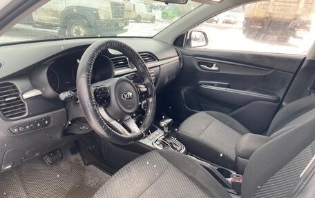 KIA Rio IV, 2018 год, 799 000 рублей, 8 фотография