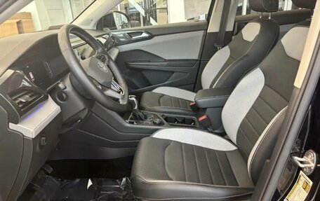 Volkswagen Taos, 2022 год, 2 600 000 рублей, 3 фотография