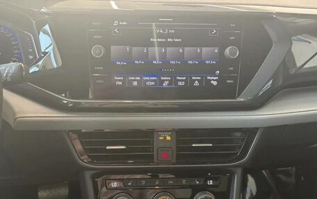 Volkswagen Taos, 2022 год, 2 600 000 рублей, 8 фотография