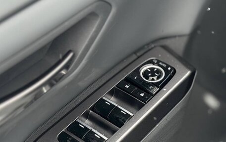 Toyota RAV4, 2025 год, 5 050 000 рублей, 18 фотография