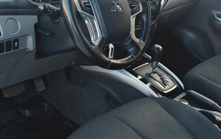 Mitsubishi L200 IV рестайлинг, 2017 год, 2 500 000 рублей, 13 фотография