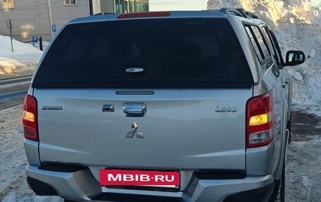 Mitsubishi L200 IV рестайлинг, 2017 год, 2 500 000 рублей, 11 фотография