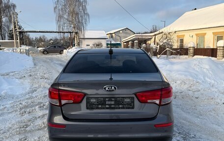 KIA Rio III рестайлинг, 2017 год, 1 050 000 рублей, 2 фотография